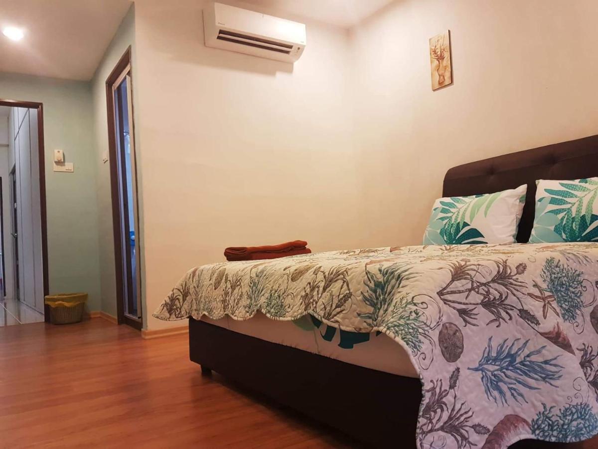 Homestay 4U Malacca Exterior photo